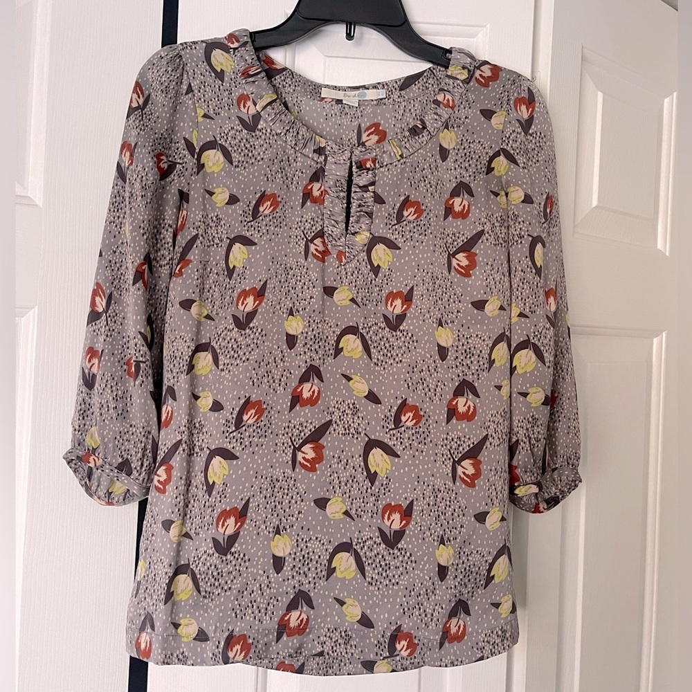 Boden Women’s Silk Gray Floral Juliet Blouse Top short sleeve Size 2 - Picture 1 of 5